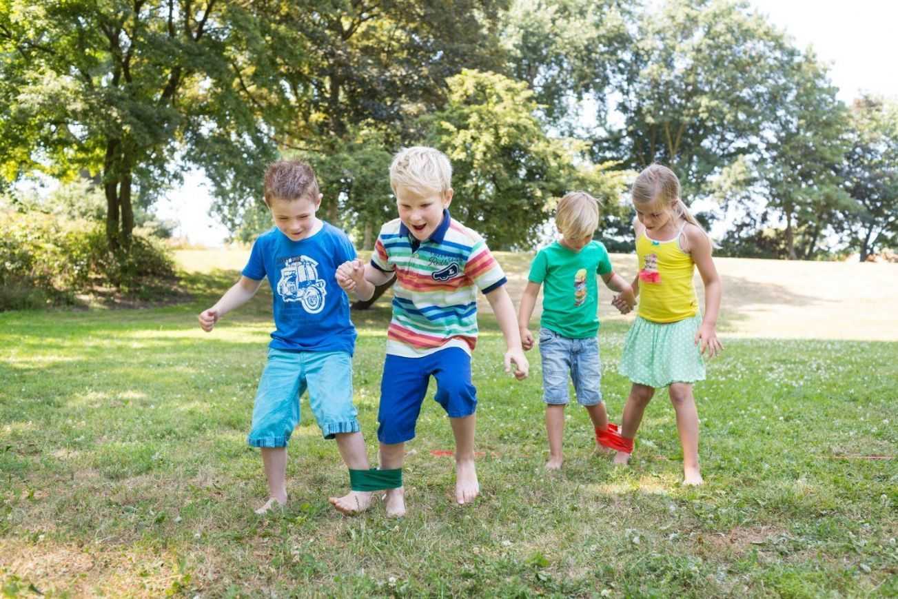 Летние подвижные игры для детей на улице «cолнечное лето»