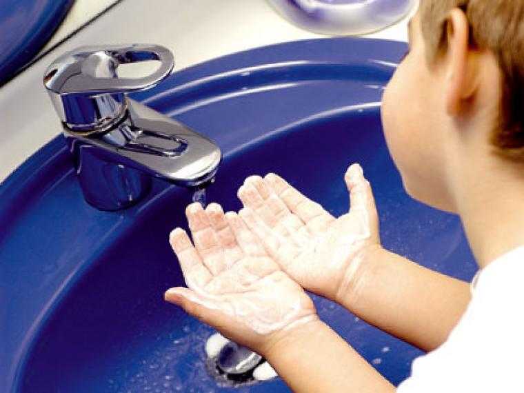 Сын часто моется, стирает - 4 совета психологов, консультации