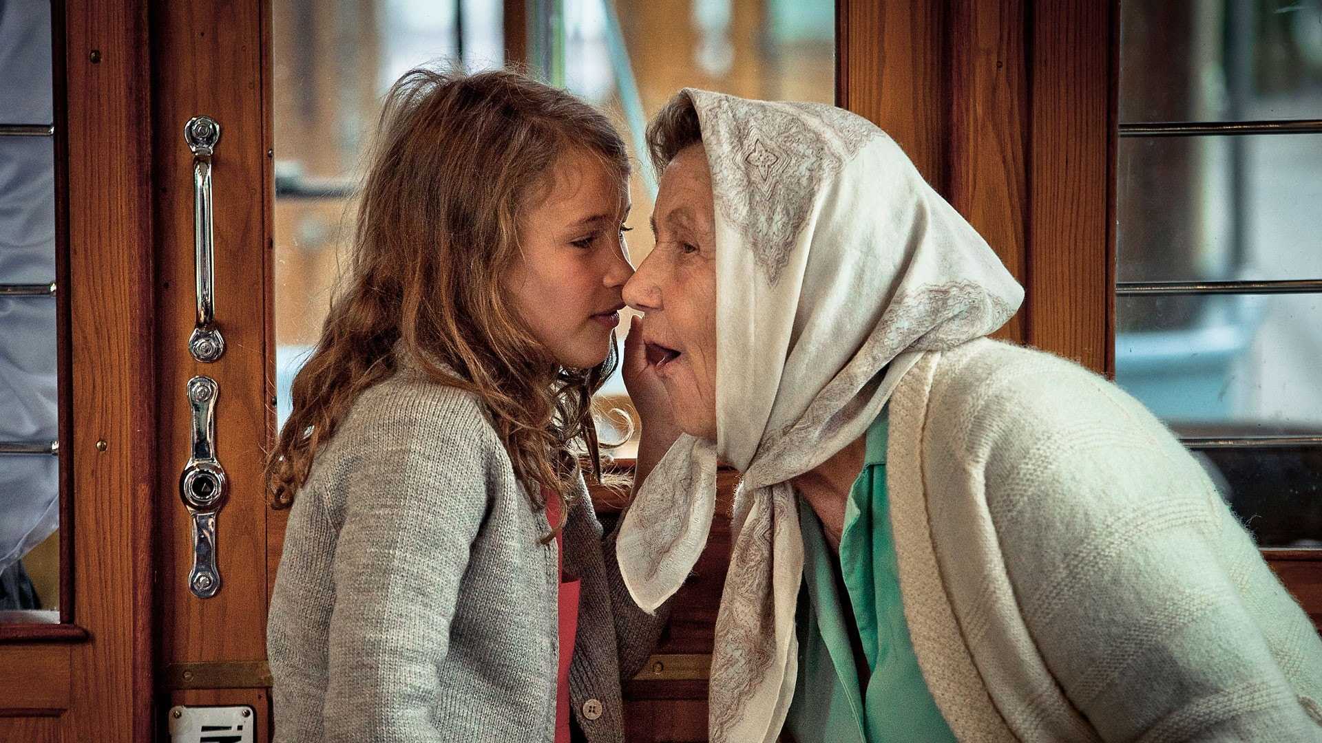 Фильмы про бабушку и внука: лучшие новые уже вышедшие списки