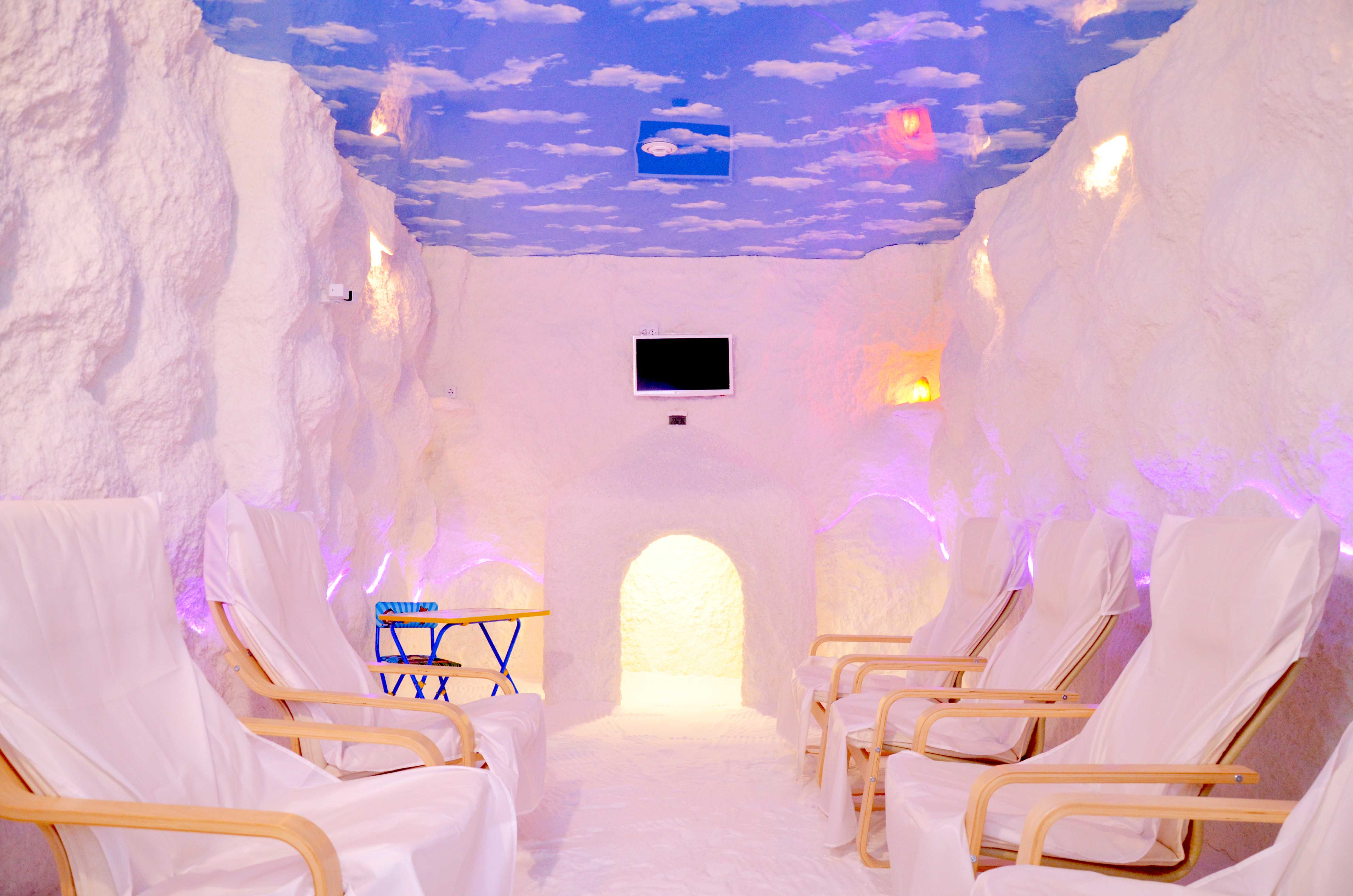 Врач рассказал, в чем польза соляных пещер для ребенка - parents.ru | parents