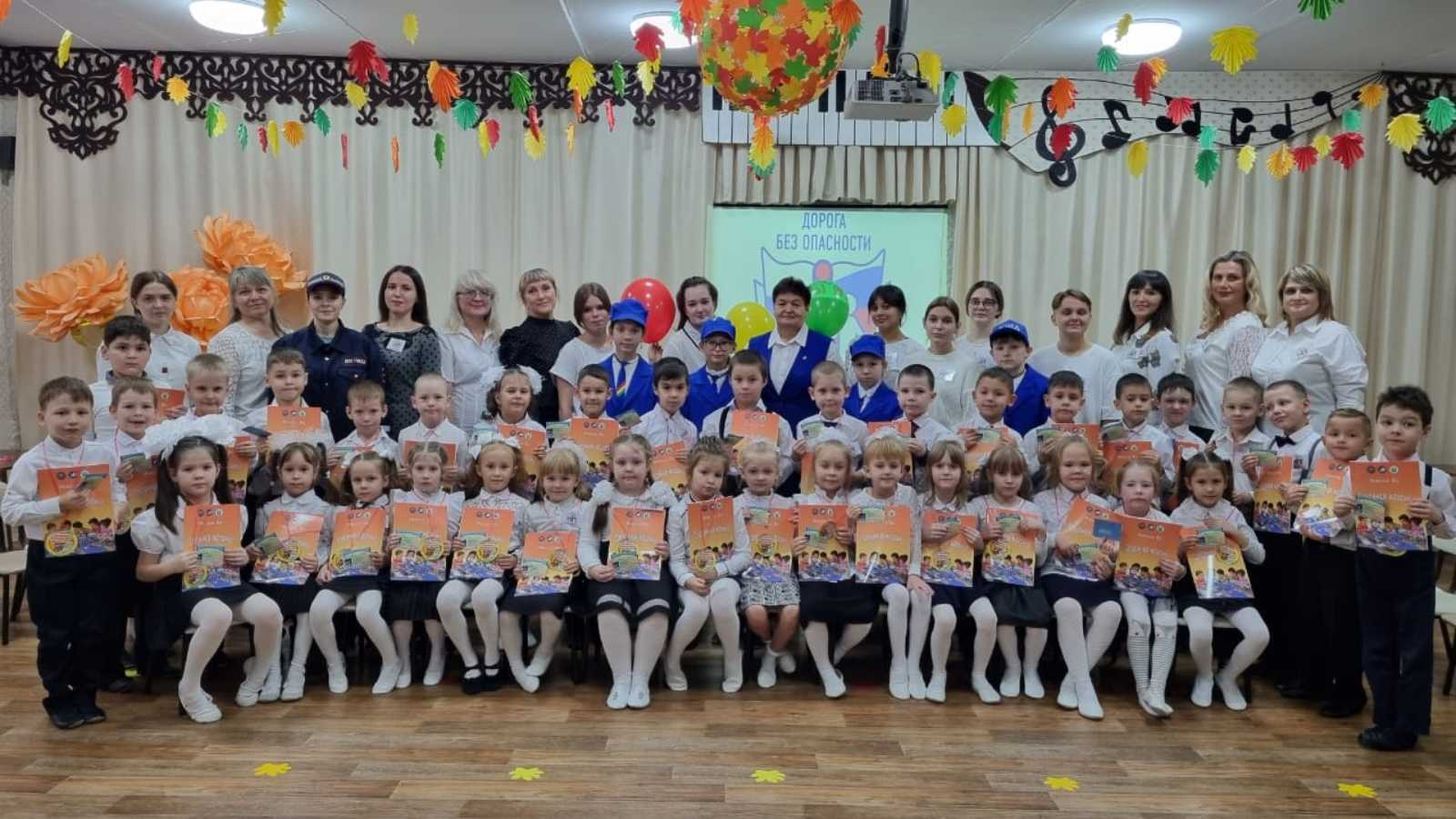 Как гулять, если ребенок не слушается на улице?