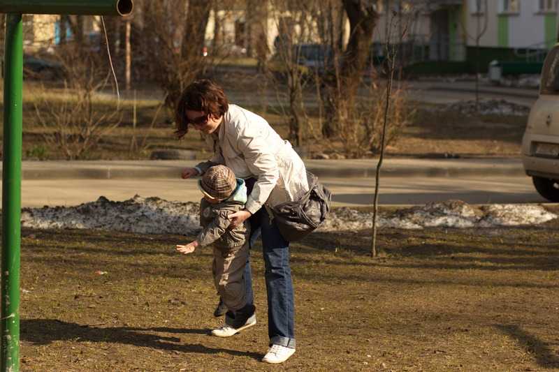 Детская истерика: 13 советов, как вести себя с ребенком
