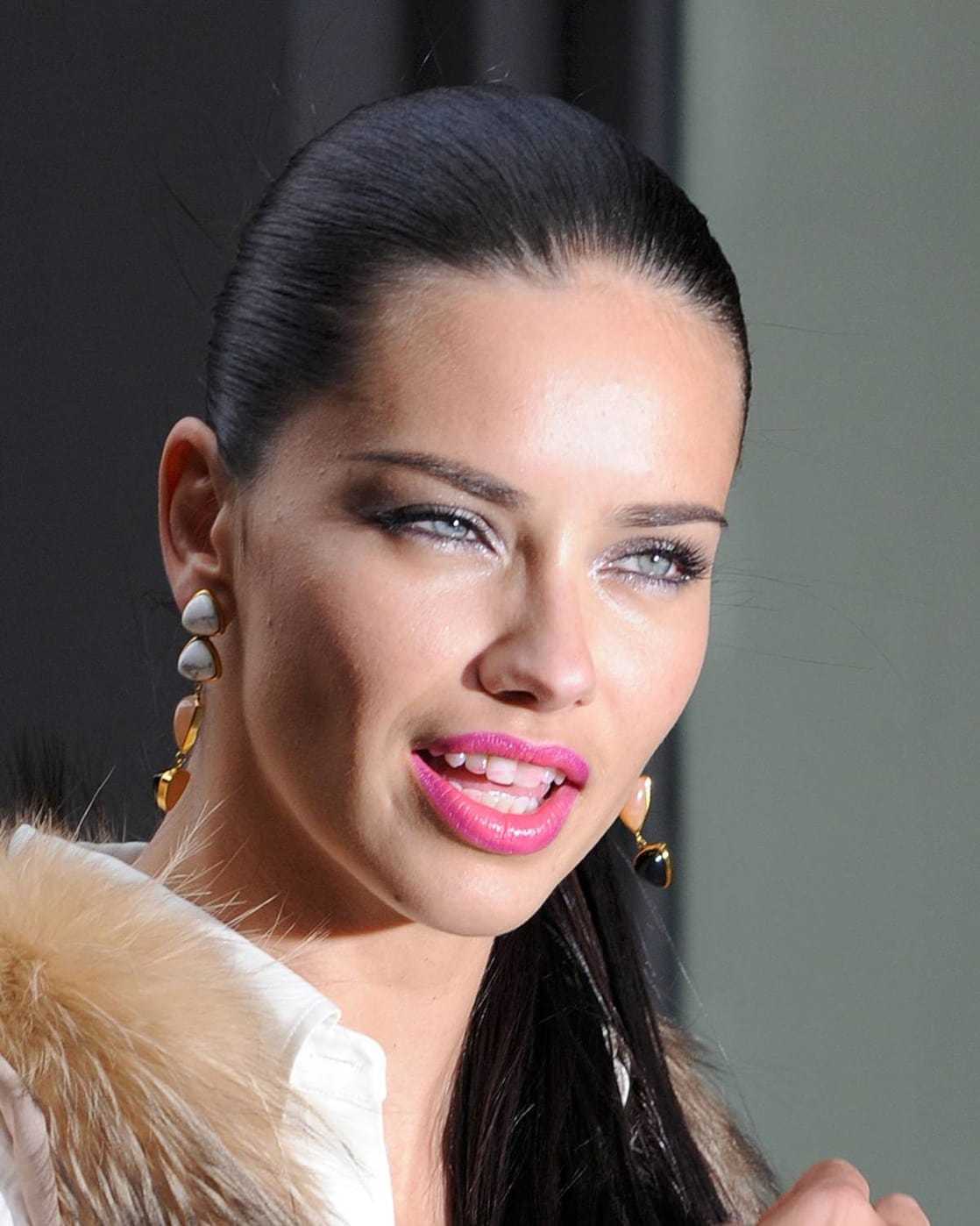 Valentina lima jarić (adriana lima's daughter) bio, age, birthday, dad, & siblings - simply who