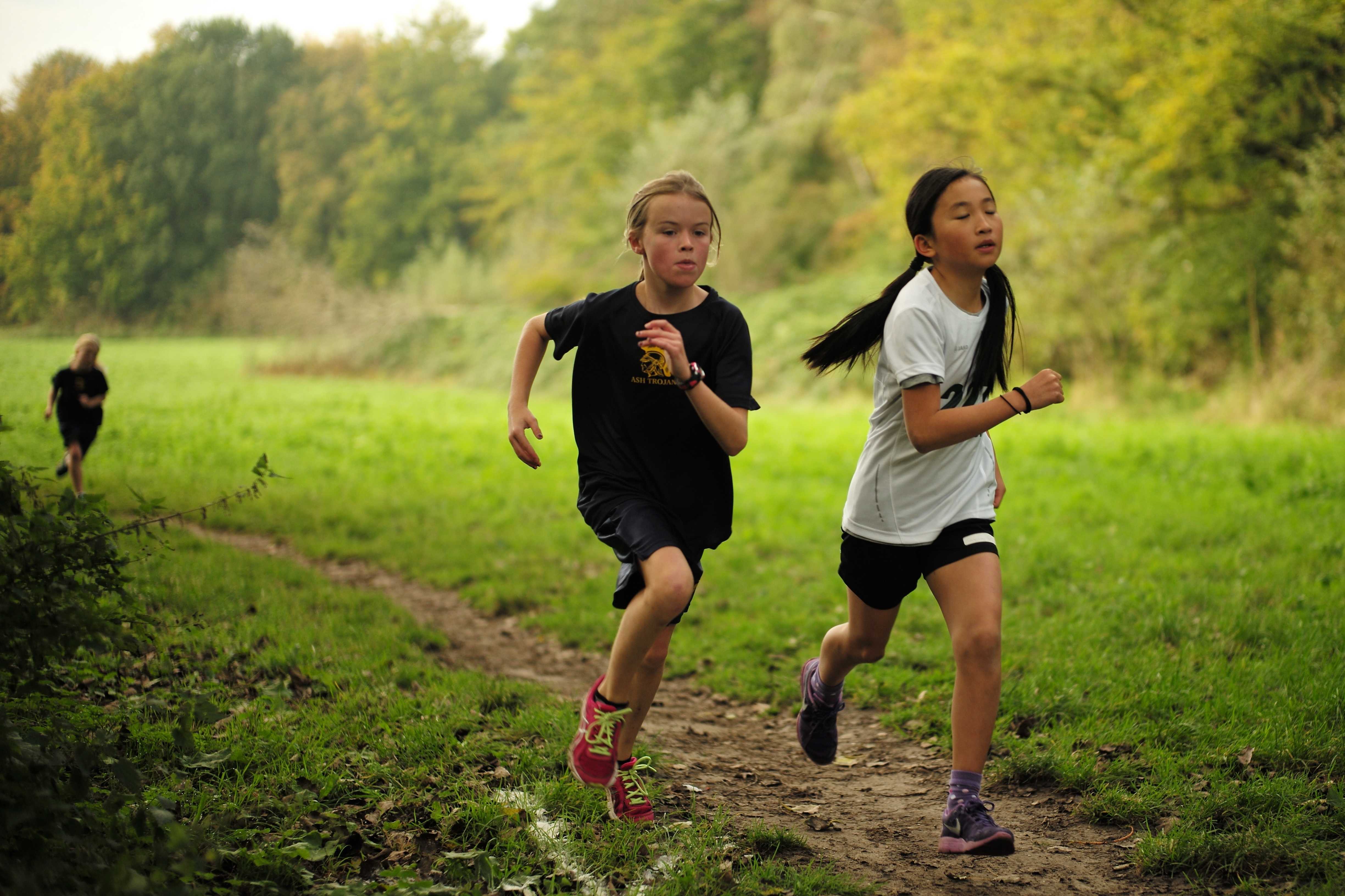 Как научить ребенка правильно бегать