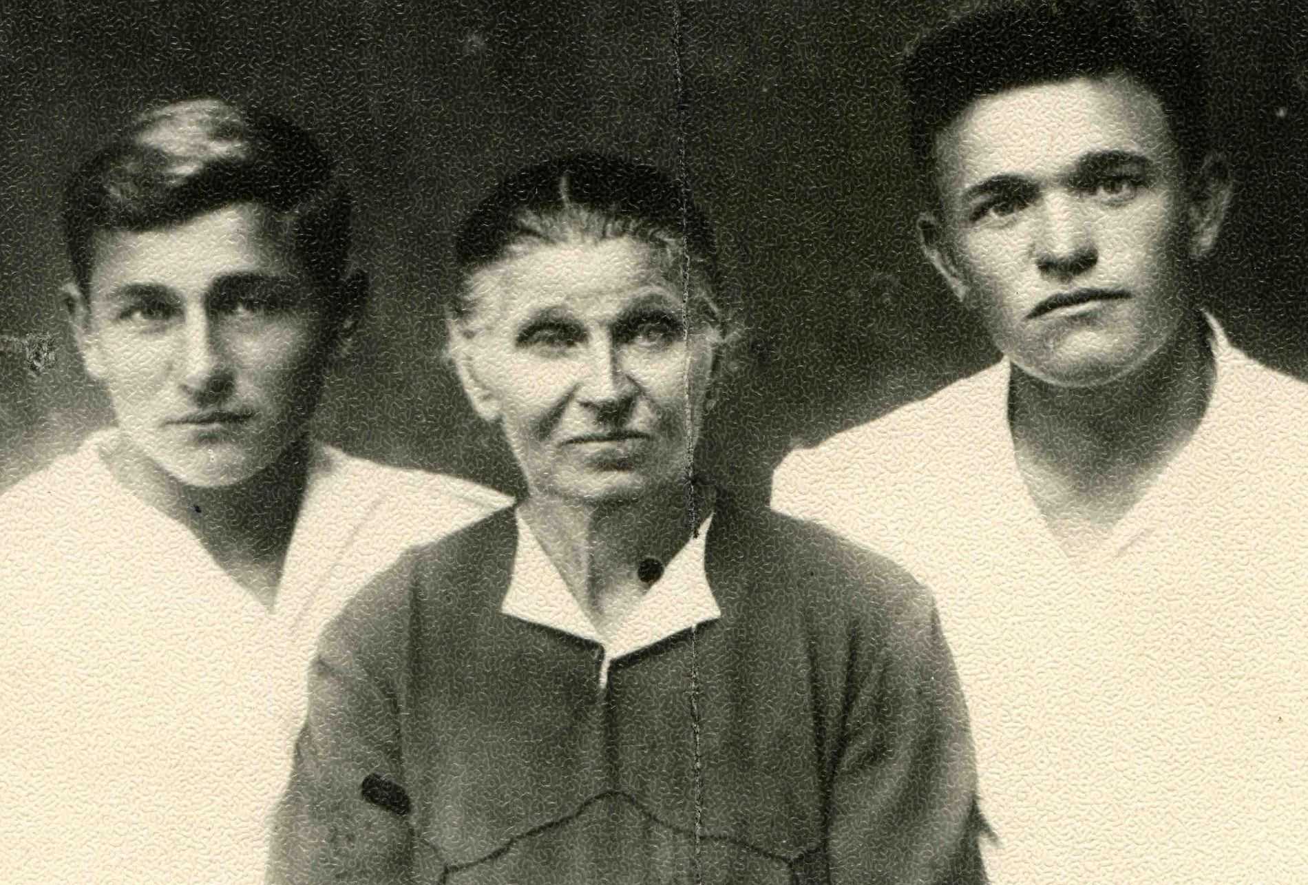 Трагедия: мать погибла, спасая своих детей — мир в мнениях