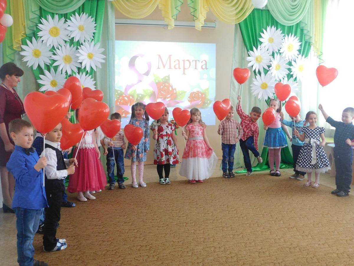 Как провести 8 марта в кругу семьи?