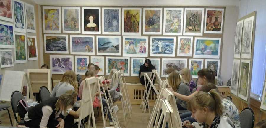 Почему сложно поступить в художественный вуз?